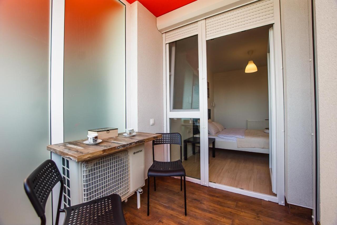 Fresh Studio In Central Oradea Apartment Ngoại thất bức ảnh